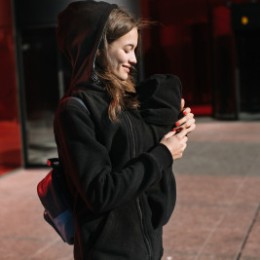 Love and-Carry Jacket Fleece babywearing and pregnancy Black