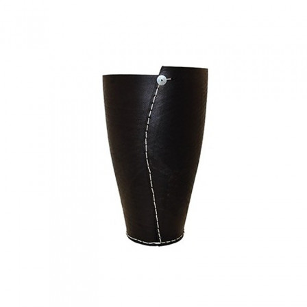 Cache pot cone shaped tire recycled Tadé Cache pot cone shaped tire recycled Tadé