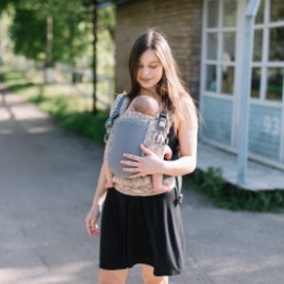 Love and Carry ONE + Cool Sand - baby carrier physiological