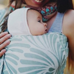 Little Frog écharpe de portage Ring sling - Forrest Plumes